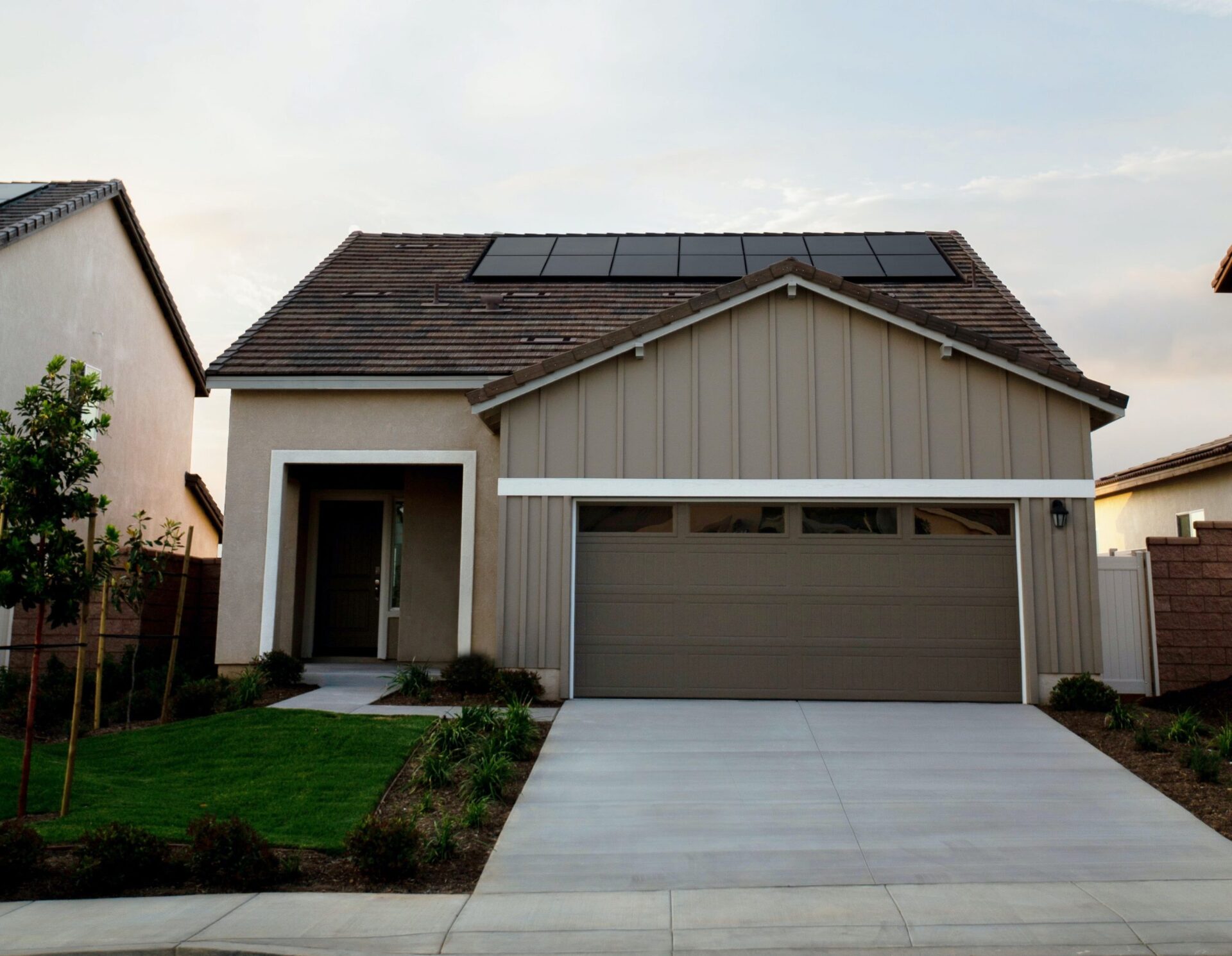 vivint-solar-HASgVRE48KY-unsplash